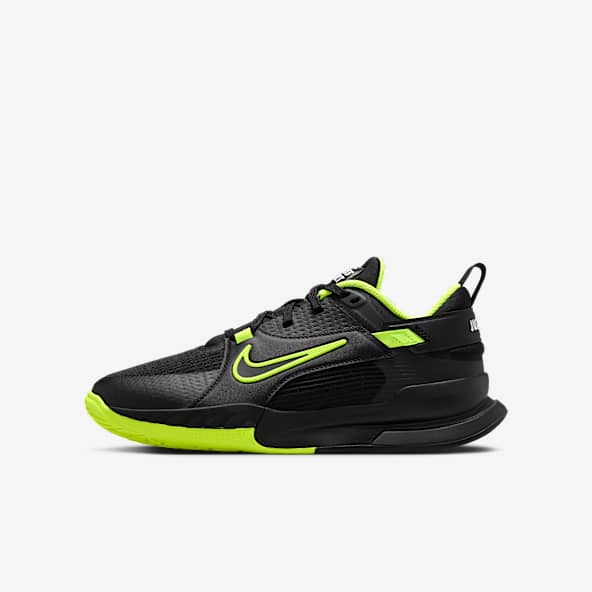 Nike black running trainers discount